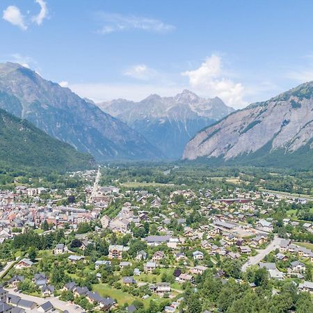 Camping Le Colporteur Hotell Le Bourg-dʼOisans Exteriör bild