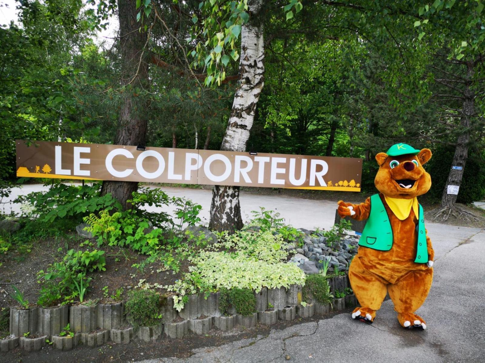 Camping Le Colporteur Hotell Le Bourg-dʼOisans Exteriör bild